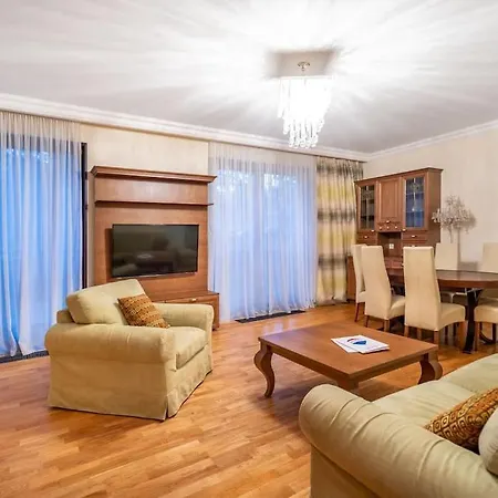Διαμέρισμα Carlsbad Luxury Κάρλοβι Βάρι